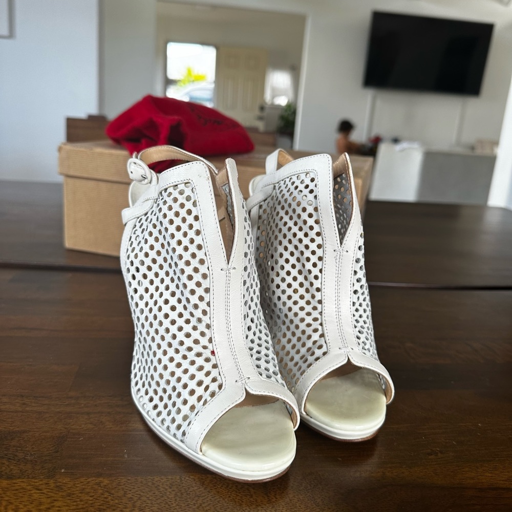 COPY - Christian Louboutin Escriminette 120 Mule Pump